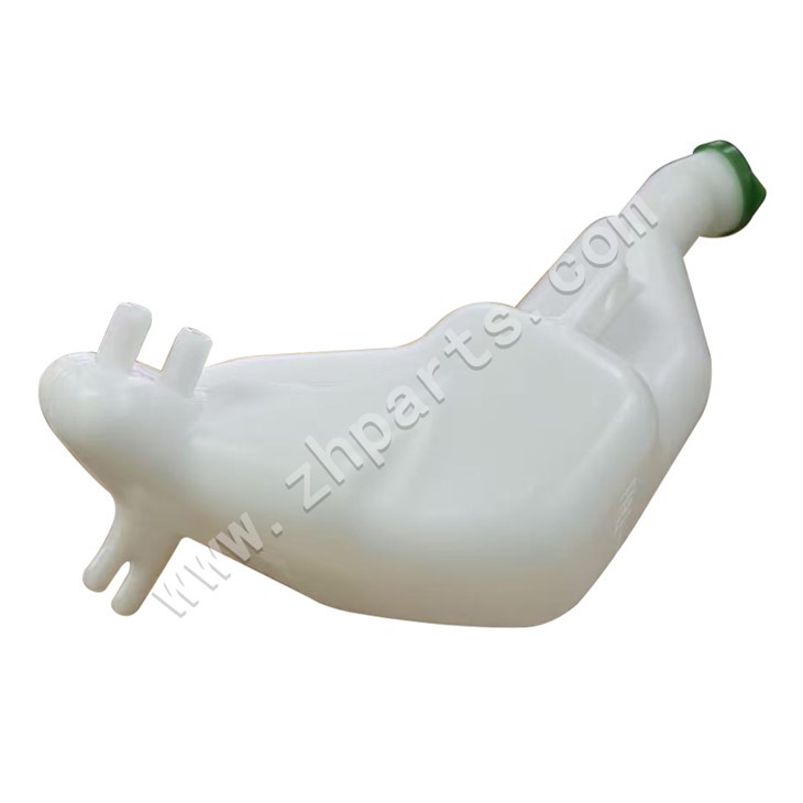 Engine Coolant Auto Parts Expansion Tank 17931-67H01 For SUZUKI CARRY suppliers